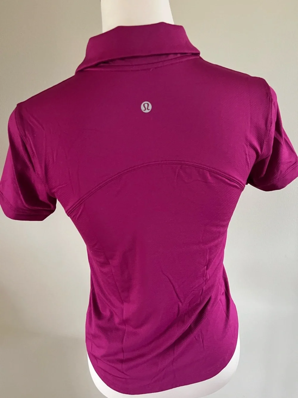 Lululemon Quick-Drying Short Sleeve Polo Shirt- Size 2 - Picture 8 of 10